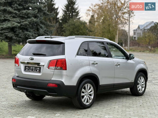 Серый Киа Соренто, объемом двигателя 2.2 л и пробегом 207 тыс. км за 13400 $, фото 4 на Automoto.ua