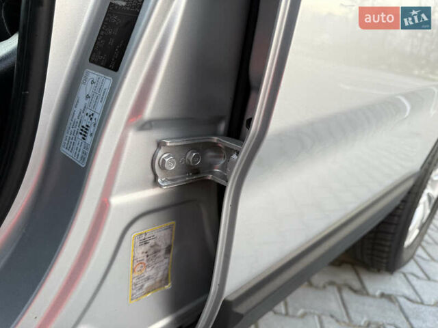 Сірий Кіа Соренто, об'ємом двигуна 2.2 л та пробігом 207 тис. км за 13300 $, фото 88 на Automoto.ua