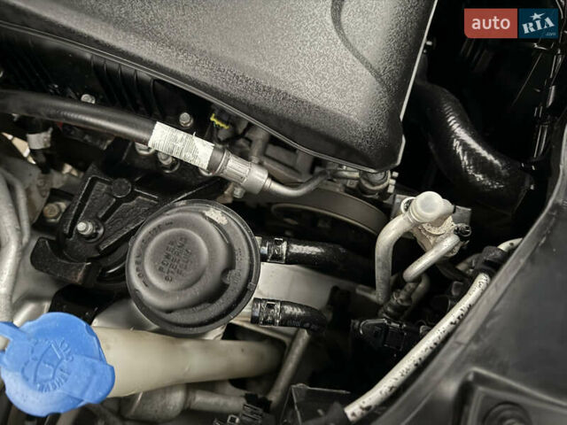 Серый Киа Соренто, объемом двигателя 2.2 л и пробегом 225 тыс. км за 12950 $, фото 82 на Automoto.ua