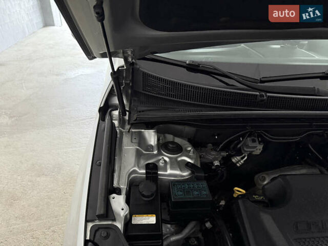 Серый Киа Соренто, объемом двигателя 2.2 л и пробегом 225 тыс. км за 12950 $, фото 81 на Automoto.ua