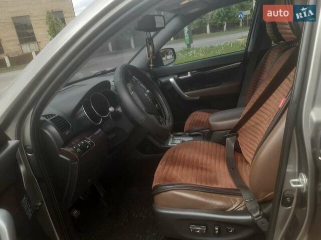 Сірий Кіа Соренто, об'ємом двигуна 2.2 л та пробігом 258 тис. км за 12850 $, фото 14 на Automoto.ua