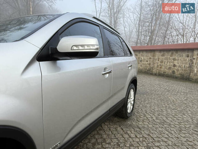 Серый Киа Соренто, объемом двигателя 2.2 л и пробегом 225 тыс. км за 12950 $, фото 31 на Automoto.ua