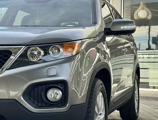 Сірий Кіа Соренто, об'ємом двигуна 2.2 л та пробігом 122 тис. км за 13999 $, фото 11 на Automoto.ua