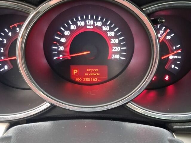 Сірий Кіа Соренто, об'ємом двигуна 2.2 л та пробігом 280 тис. км за 13800 $, фото 8 на Automoto.ua