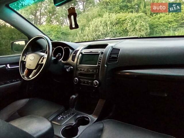 Серый Киа Соренто, объемом двигателя 2.4 л и пробегом 152 тыс. км за 9850 $, фото 48 на Automoto.ua
