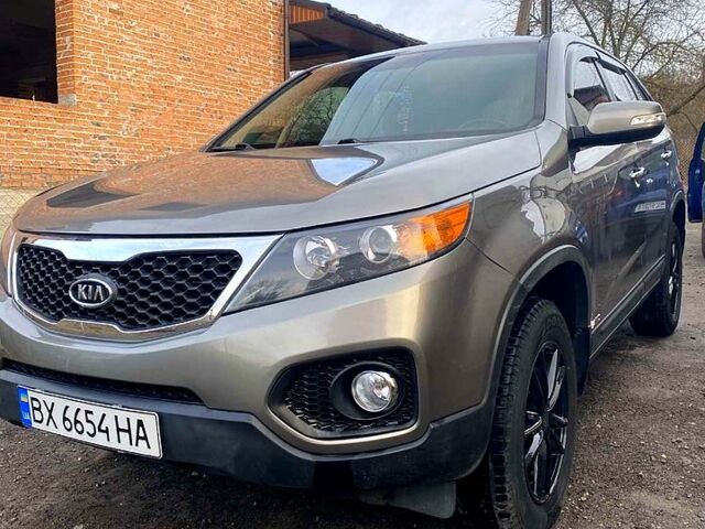 Серый Киа Соренто, объемом двигателя 2.4 л и пробегом 0 тыс. км за 12200 $, фото 1 на Automoto.ua