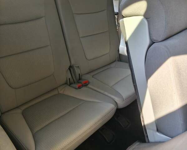 Серый Киа Соренто, объемом двигателя 3.47 л и пробегом 185 тыс. км за 11850 $, фото 10 на Automoto.ua