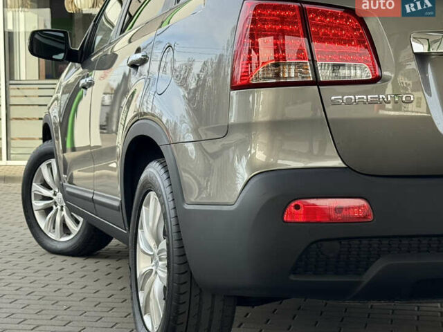 Сірий Кіа Соренто, об'ємом двигуна 2.2 л та пробігом 122 тис. км за 13999 $, фото 18 на Automoto.ua