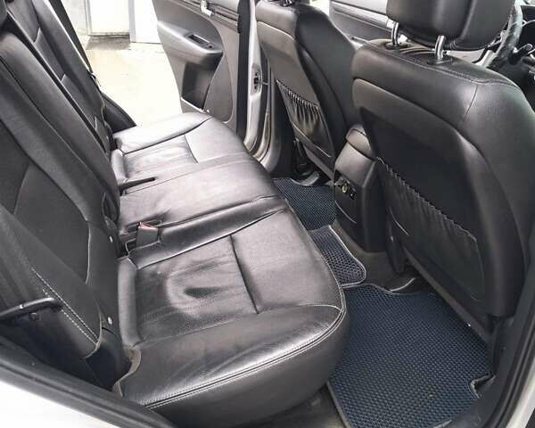 Серый Киа Соренто, объемом двигателя 2 л и пробегом 269 тыс. км за 12900 $, фото 2 на Automoto.ua