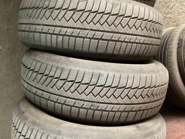 Серый Киа Соренто, объемом двигателя 2.4 л и пробегом 240 тыс. км за 9500 $, фото 1 на Automoto.ua