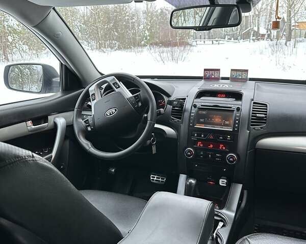 Сірий Кіа Соренто, об'ємом двигуна 0 л та пробігом 302 тис. км за 13300 $, фото 22 на Automoto.ua