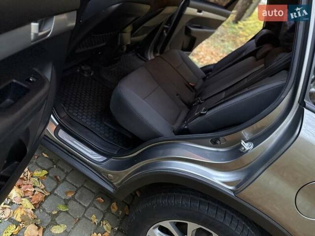 Серый Киа Соренто, объемом двигателя 2.2 л и пробегом 280 тыс. км за 12300 $, фото 66 на Automoto.ua