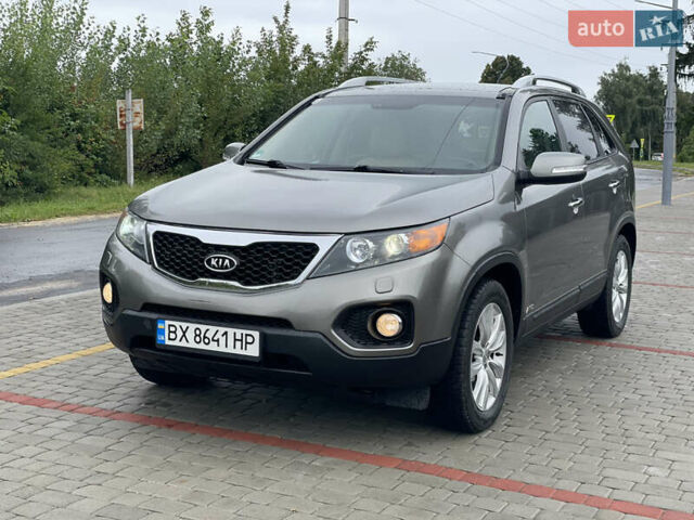 Серый Киа Соренто, объемом двигателя 2.2 л и пробегом 270 тыс. км за 13200 $, фото 2 на Automoto.ua