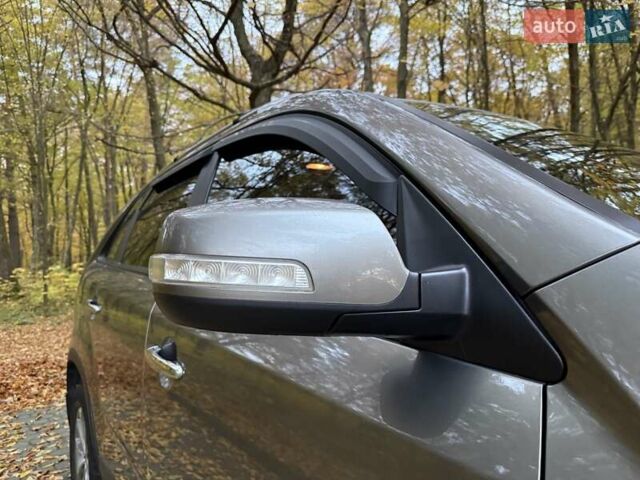 Серый Киа Соренто, объемом двигателя 2.2 л и пробегом 280 тыс. км за 12300 $, фото 81 на Automoto.ua