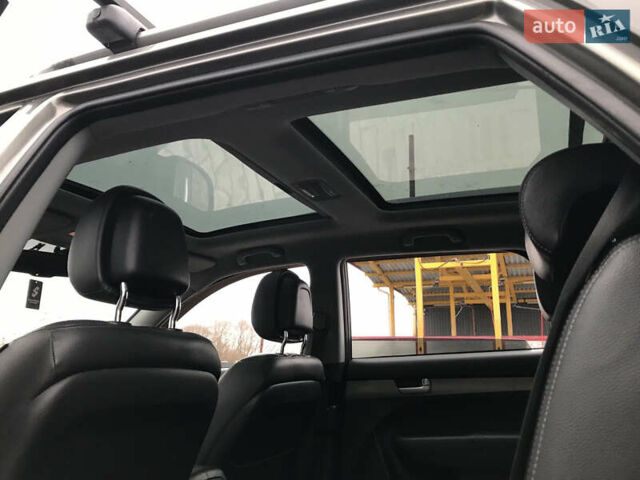 Серый Киа Соренто, объемом двигателя 2.2 л и пробегом 226 тыс. км за 14000 $, фото 7 на Automoto.ua