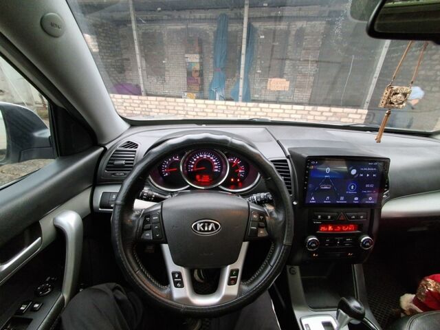 Сірий Кіа Соренто, об'ємом двигуна 2.2 л та пробігом 280 тис. км за 13800 $, фото 12 на Automoto.ua