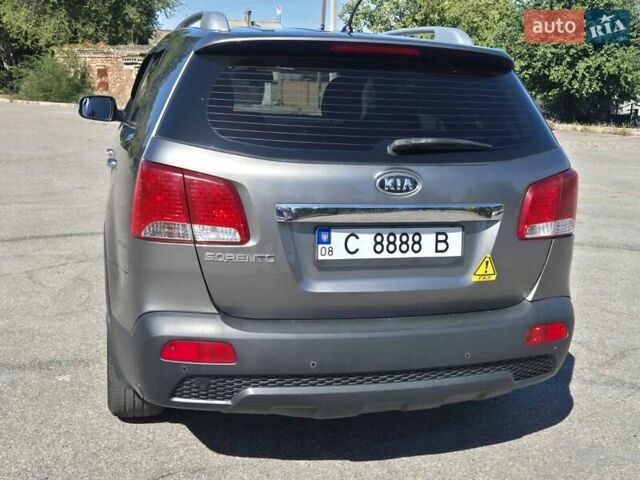Серый Киа Соренто, объемом двигателя 2.36 л и пробегом 179 тыс. км за 11500 $, фото 6 на Automoto.ua