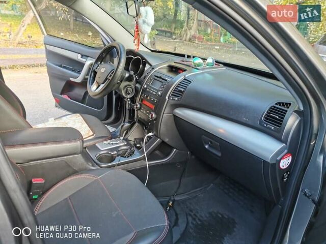 Серый Киа Соренто, объемом двигателя 2.4 л и пробегом 277 тыс. км за 11300 $, фото 25 на Automoto.ua