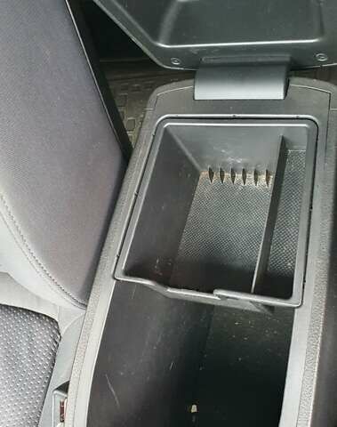 Серый Киа Соренто, объемом двигателя 2.36 л и пробегом 218 тыс. км за 12900 $, фото 29 на Automoto.ua