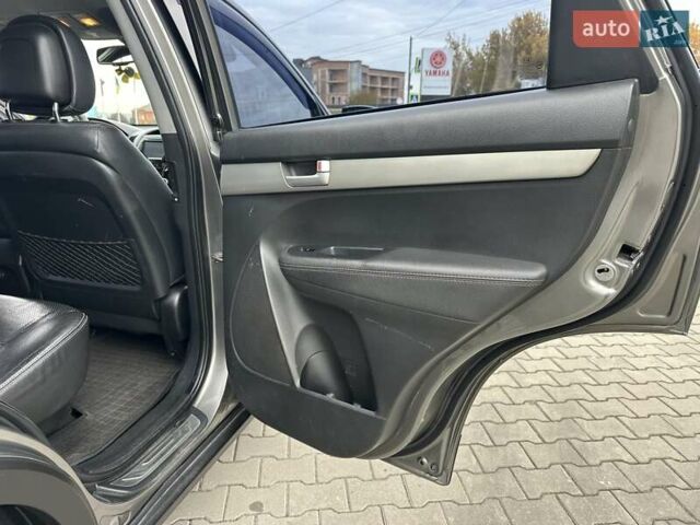 Серый Киа Соренто, объемом двигателя 2.2 л и пробегом 232 тыс. км за 12800 $, фото 61 на Automoto.ua