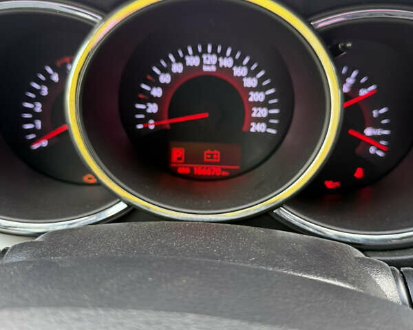 Сірий Кіа Соренто, об'ємом двигуна 2.2 л та пробігом 156 тис. км за 13999 $, фото 14 на Automoto.ua