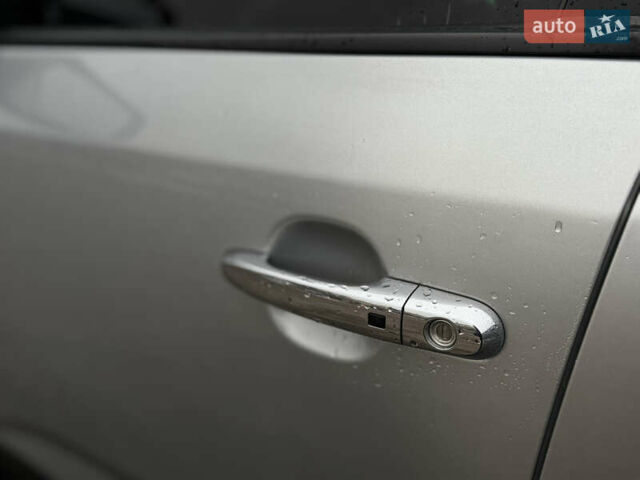 Серый Киа Соренто, объемом двигателя 2.2 л и пробегом 194 тыс. км за 12900 $, фото 25 на Automoto.ua