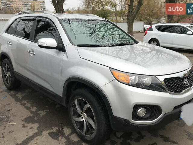 Серый Киа Соренто, объемом двигателя 2.36 л и пробегом 220 тыс. км за 10000 $, фото 17 на Automoto.ua