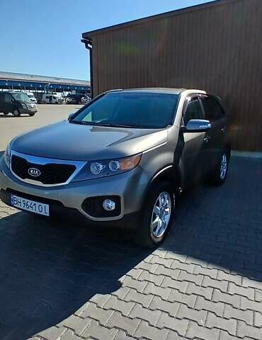 Серый Киа Соренто, объемом двигателя 2.36 л и пробегом 225 тыс. км за 9500 $, фото 7 на Automoto.ua