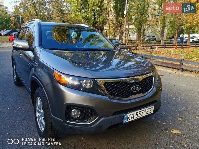 Серый Киа Соренто, объемом двигателя 2.4 л и пробегом 277 тыс. км за 11300 $, фото 2 на Automoto.ua