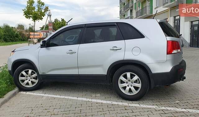 Серый Киа Соренто, объемом двигателя 2.36 л и пробегом 218 тыс. км за 12900 $, фото 9 на Automoto.ua