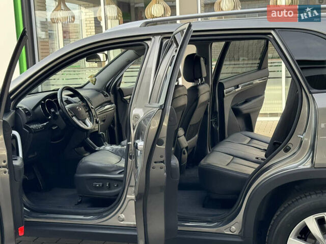 Сірий Кіа Соренто, об'ємом двигуна 2.2 л та пробігом 122 тис. км за 13999 $, фото 28 на Automoto.ua