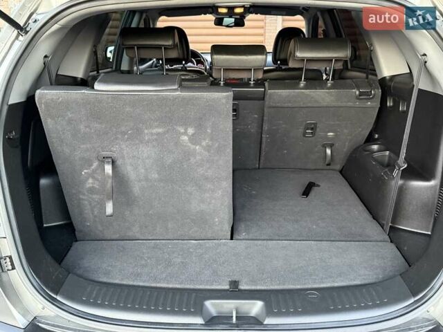 Сірий Кіа Соренто, об'ємом двигуна 2.36 л та пробігом 240 тис. км за 11800 $, фото 68 на Automoto.ua