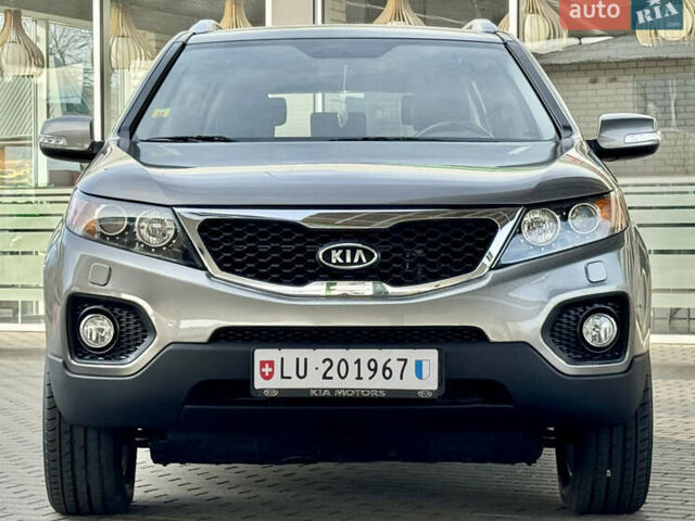 Сірий Кіа Соренто, об'ємом двигуна 2.2 л та пробігом 122 тис. км за 13999 $, фото 8 на Automoto.ua