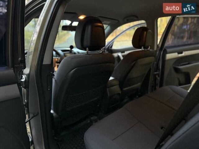 Серый Киа Соренто, объемом двигателя 2.2 л и пробегом 280 тыс. км за 12300 $, фото 64 на Automoto.ua