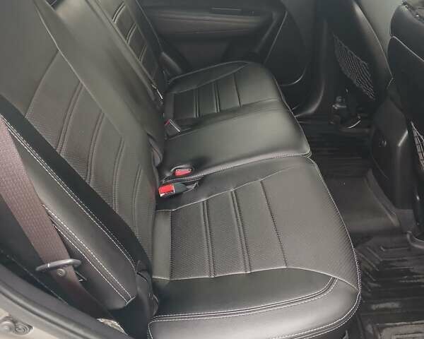 Сірий Кіа Соренто, об'ємом двигуна 2.36 л та пробігом 257 тис. км за 10200 $, фото 10 на Automoto.ua