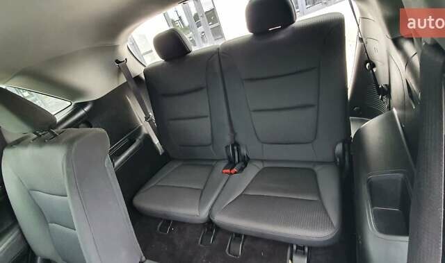 Серый Киа Соренто, объемом двигателя 2.36 л и пробегом 218 тыс. км за 12900 $, фото 35 на Automoto.ua