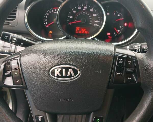 Сірий Кіа Соренто, об'ємом двигуна 2.36 л та пробігом 257 тис. км за 10200 $, фото 18 на Automoto.ua