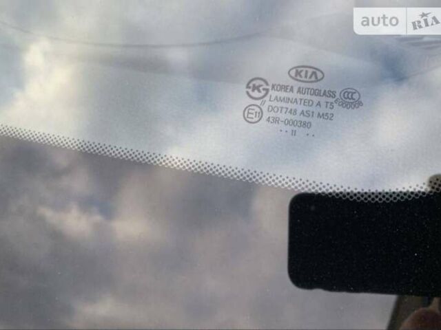 Серый Киа Соренто, объемом двигателя 2.2 л и пробегом 229 тыс. км за 13000 $, фото 8 на Automoto.ua