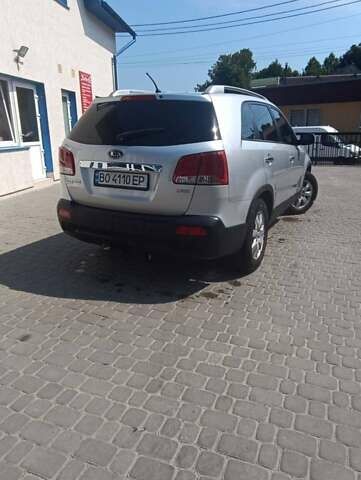 Серый Киа Соренто, объемом двигателя 2.2 л и пробегом 229 тыс. км за 13000 $, фото 1 на Automoto.ua