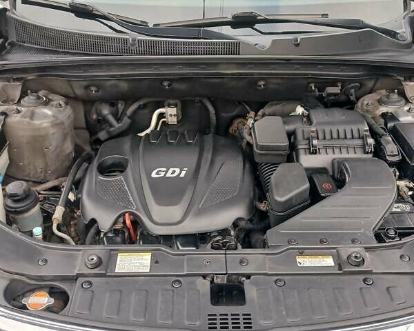 Сірий Кіа Соренто, об'ємом двигуна 2.36 л та пробігом 257 тис. км за 10200 $, фото 5 на Automoto.ua