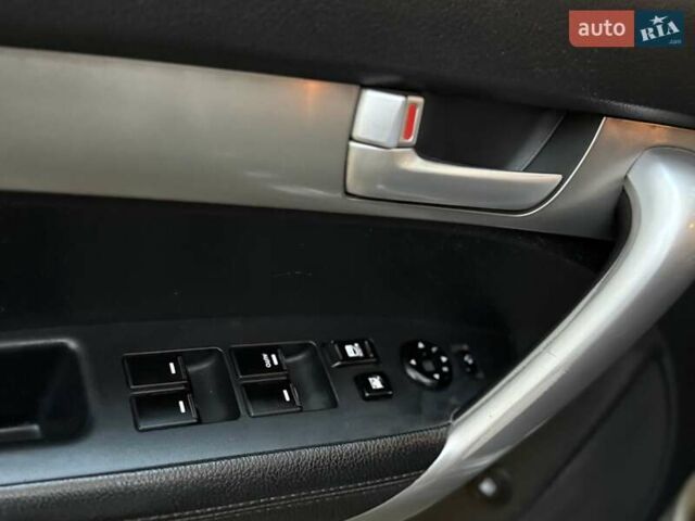 Серый Киа Соренто, объемом двигателя 2.2 л и пробегом 280 тыс. км за 12300 $, фото 44 на Automoto.ua