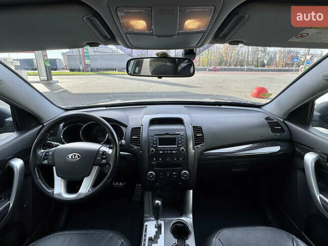 Сірий Кіа Соренто, об'ємом двигуна 2.2 л та пробігом 122 тис. км за 13999 $, фото 4 на Automoto.ua
