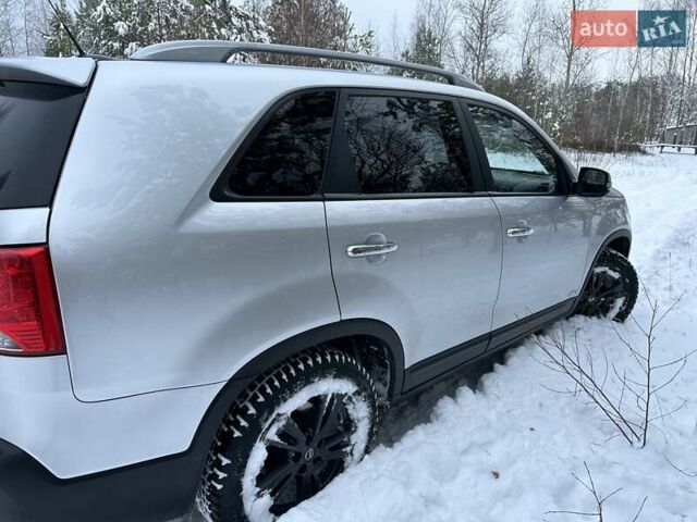 Сірий Кіа Соренто, об'ємом двигуна 0 л та пробігом 302 тис. км за 13300 $, фото 9 на Automoto.ua