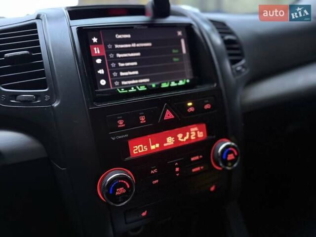 Серый Киа Соренто, объемом двигателя 2.2 л и пробегом 280 тыс. км за 12300 $, фото 85 на Automoto.ua