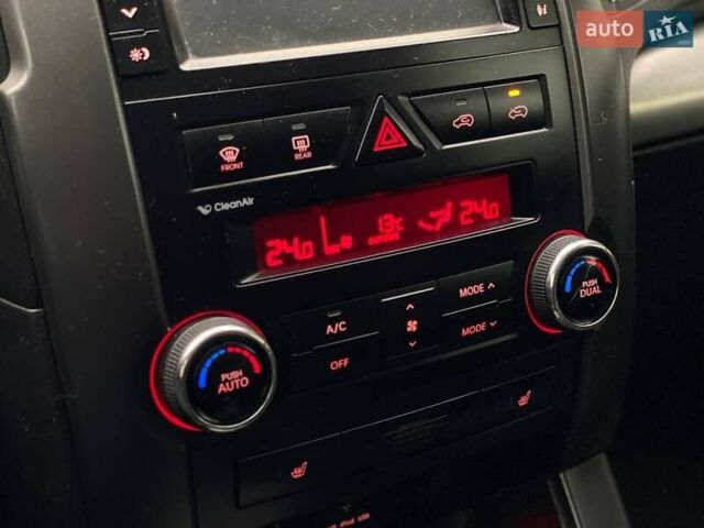 Сірий Кіа Соренто, об'ємом двигуна 2.2 л та пробігом 256 тис. км за 13700 $, фото 18 на Automoto.ua