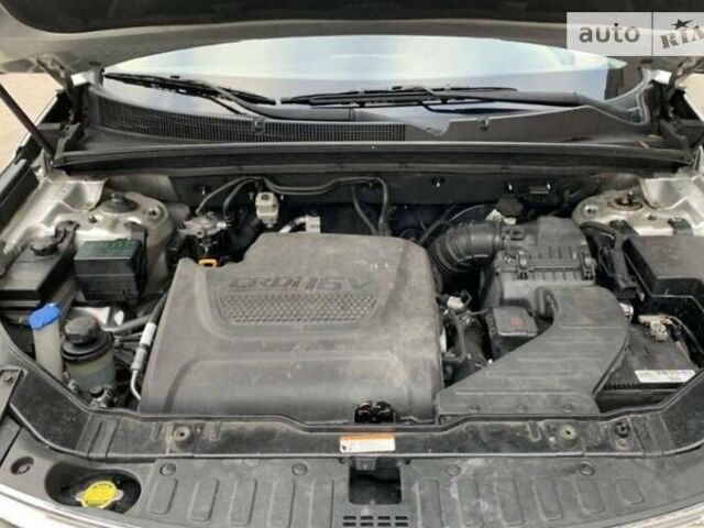 Серый Киа Соренто, объемом двигателя 2.2 л и пробегом 229 тыс. км за 13000 $, фото 7 на Automoto.ua
