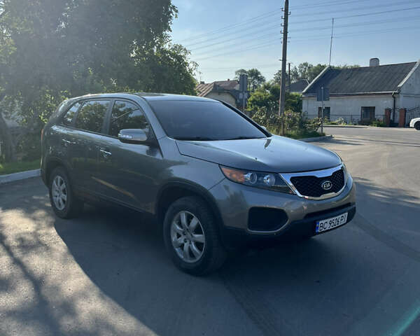 Серый Киа Соренто, объемом двигателя 2.36 л и пробегом 311 тыс. км за 9900 $, фото 2 на Automoto.ua
