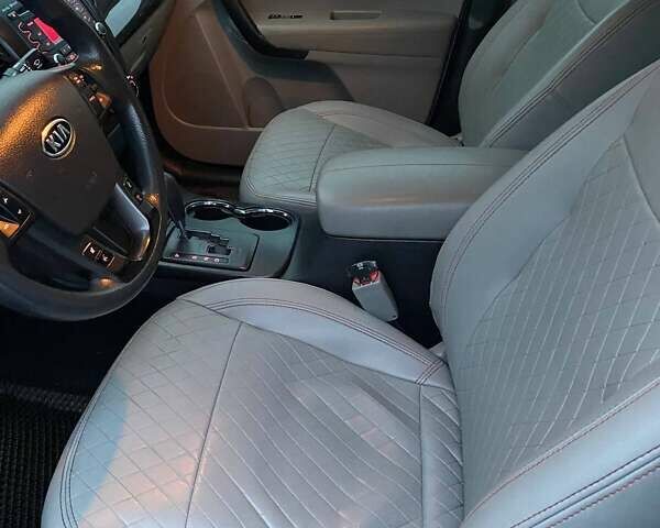 Сірий Кіа Соренто, об'ємом двигуна 2.4 л та пробігом 179 тис. км за 11500 $, фото 27 на Automoto.ua