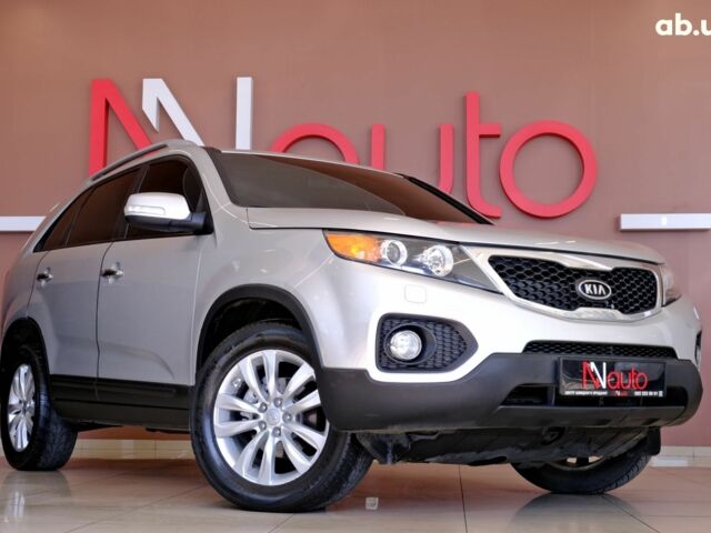Сірий Кіа Соренто, об'ємом двигуна 2 л та пробігом 243 тис. км за 11900 $, фото 3 на Automoto.ua