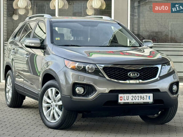 Сірий Кіа Соренто, об'ємом двигуна 2.2 л та пробігом 122 тис. км за 13999 $, фото 15 на Automoto.ua